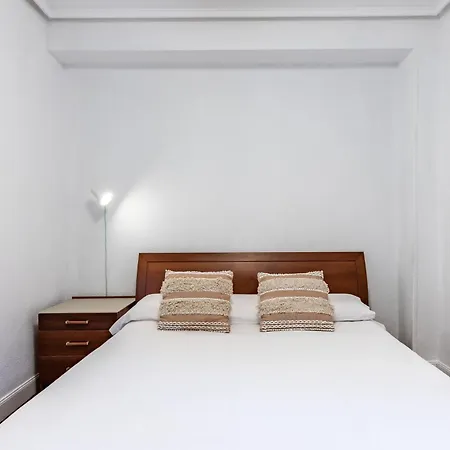 Stylish 4 Double Rooms, 아파트