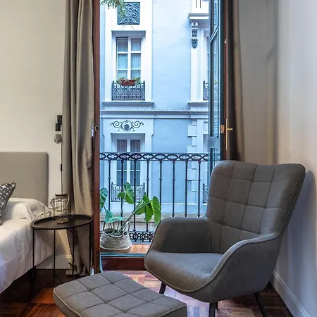Apartment Charming 4 Double Bed Steps From The Old Town Bilbao
