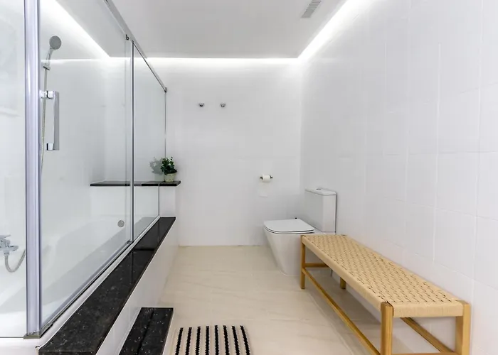 Stylish 4 Double Rooms,